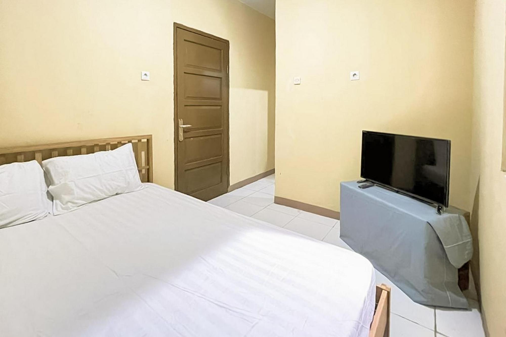 Feysha Mitra Reddoorz 2* Jakarta