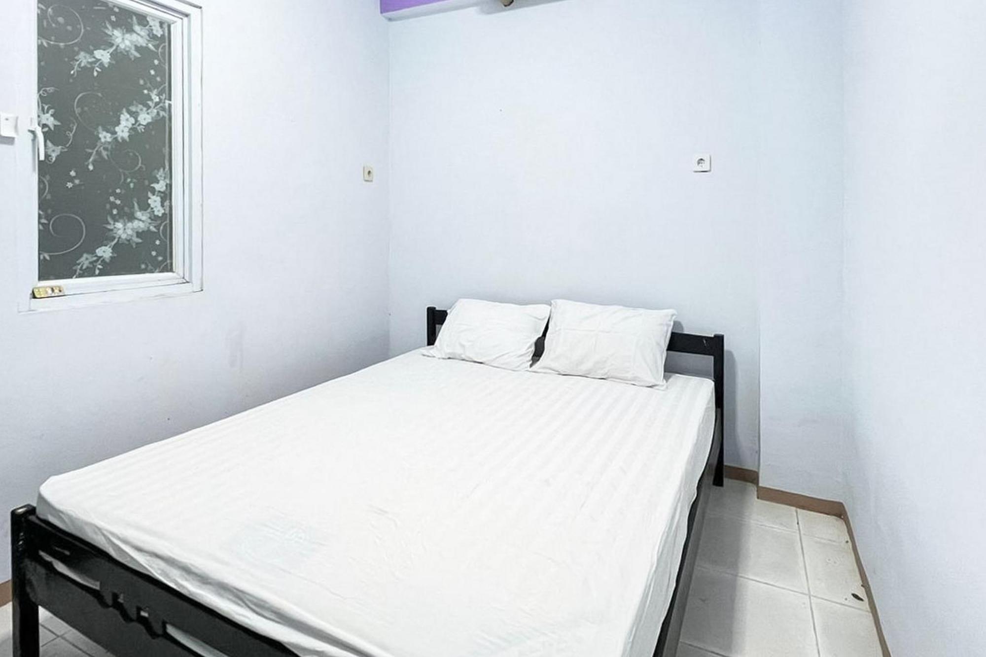 Feysha Mitra Reddoorz 2* Jakarta